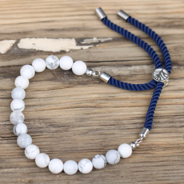 925 Sølvbelagt Edelsten Armbånd med Marineblå Snor - Hvit Howlite - Bilde 4