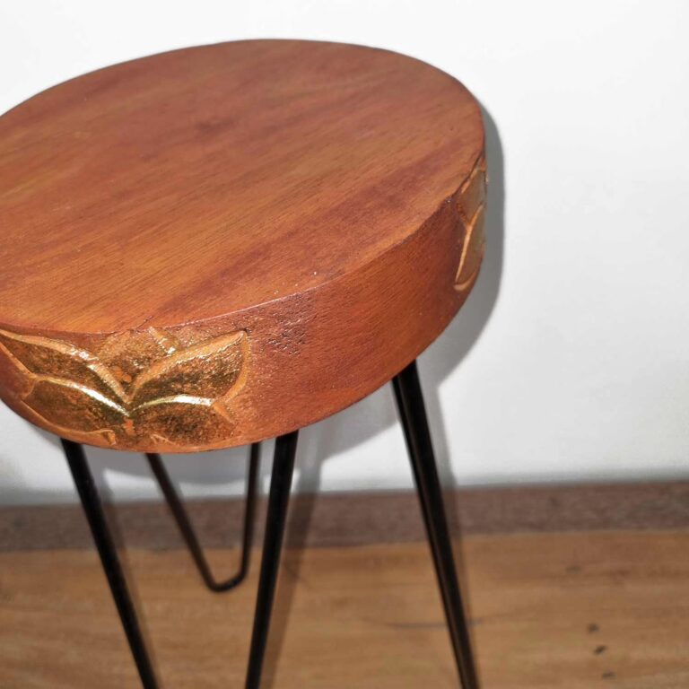 Albasia-Wood-Plant-Stand-Terracotta-black-detail