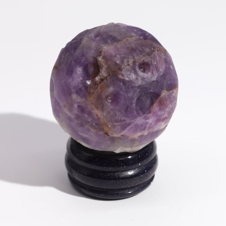Ametyst-Planet-on-a-Sola-Goldstone-Stand-40mm-30x15mm-stand