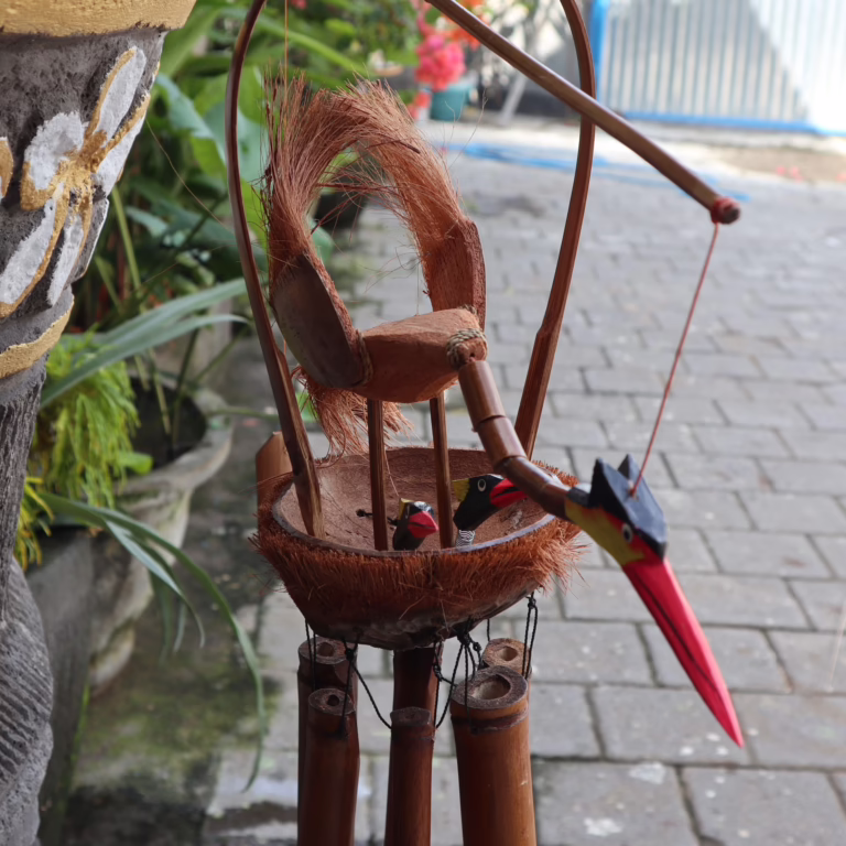 Bamboo-Windchime-Natural-finish-Mother-Chicks