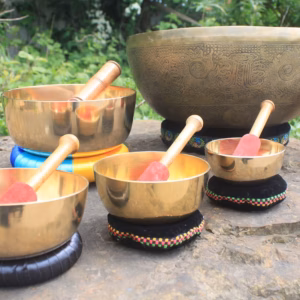 10cm Brass Bols Chantants Set