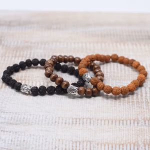 Braune Perlen und Buddha - Armreif