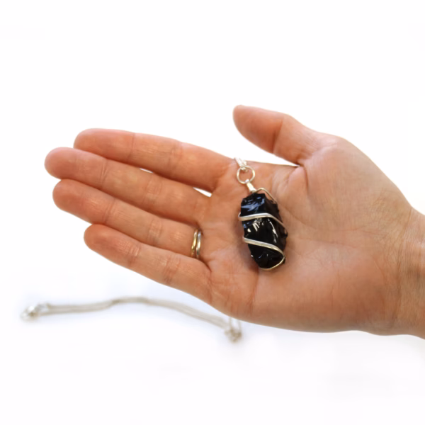 Cascade Wrapped Halskjede med Edelstener - Rough Black Onyx - Bilde 3