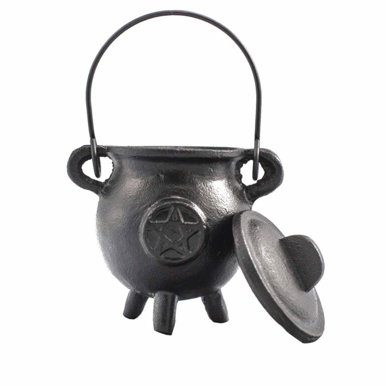 Cast-Iron-Cauldron-with-Pentagon-6