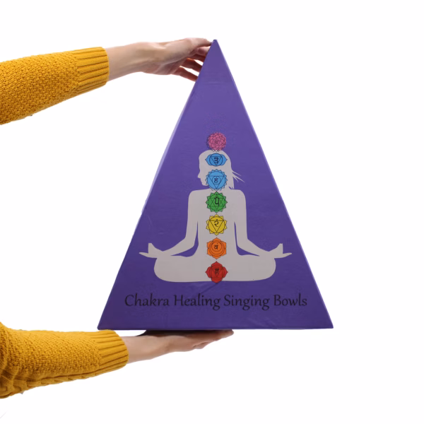 Chakra Pyramid Singing Bowl Gavesett - Bilde 13