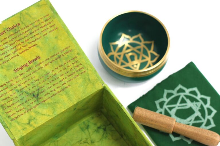 Chakra-Singing-Bowl-Heart