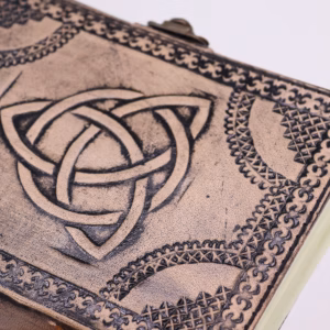 Cirkel Triquetra - Esoterisch Notitieboek - Roodbruin