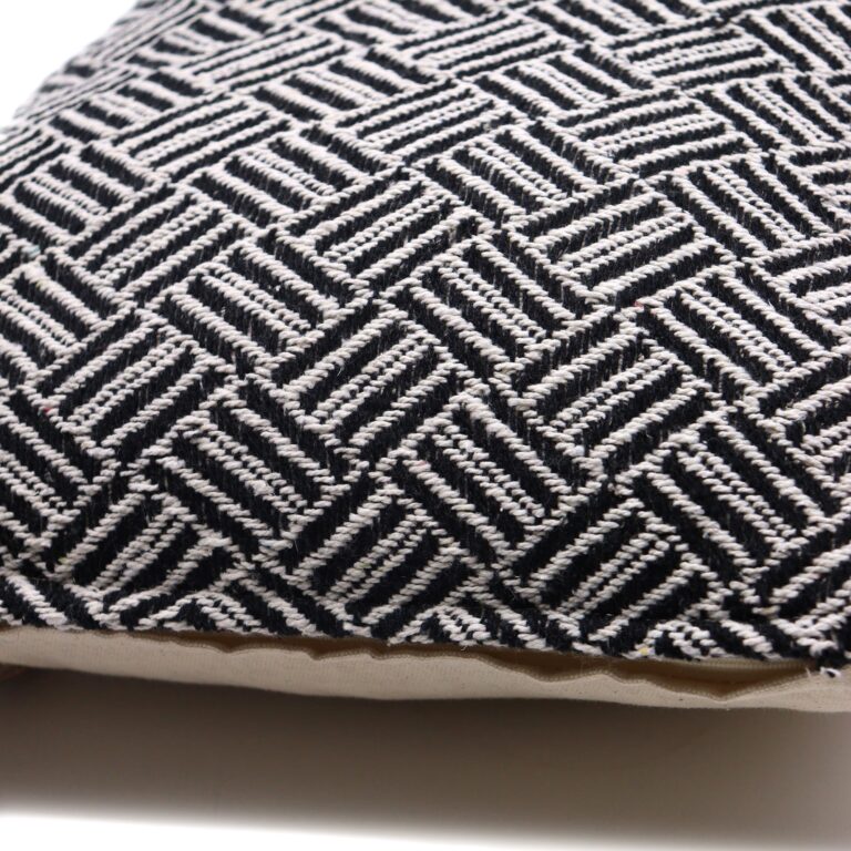Classic-Cushion-Cover-Criss-Cross-Black-40x40cm