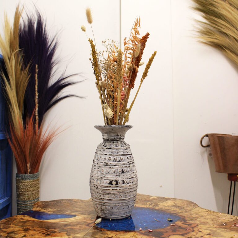 Classic-Shaped-Vase-Cream
