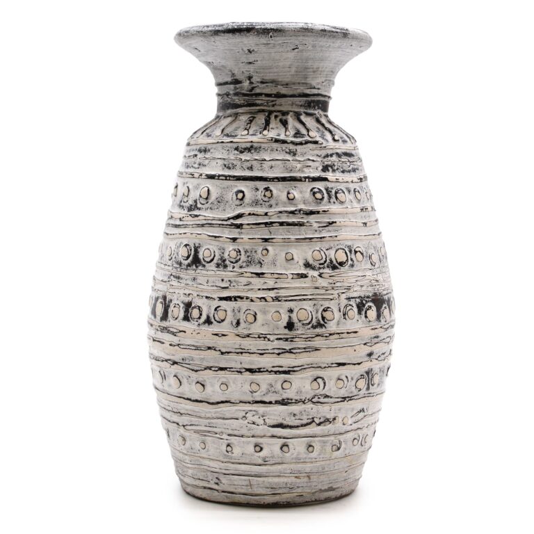 Classic-Shaped-Vase-Cream