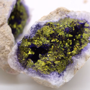 Farbige Calcit - Geoden - Schwarzer Stein - Lila & Gold