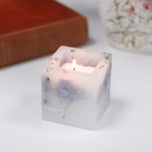 Enchanted Kerze - Klein Square Jar - Lavendel