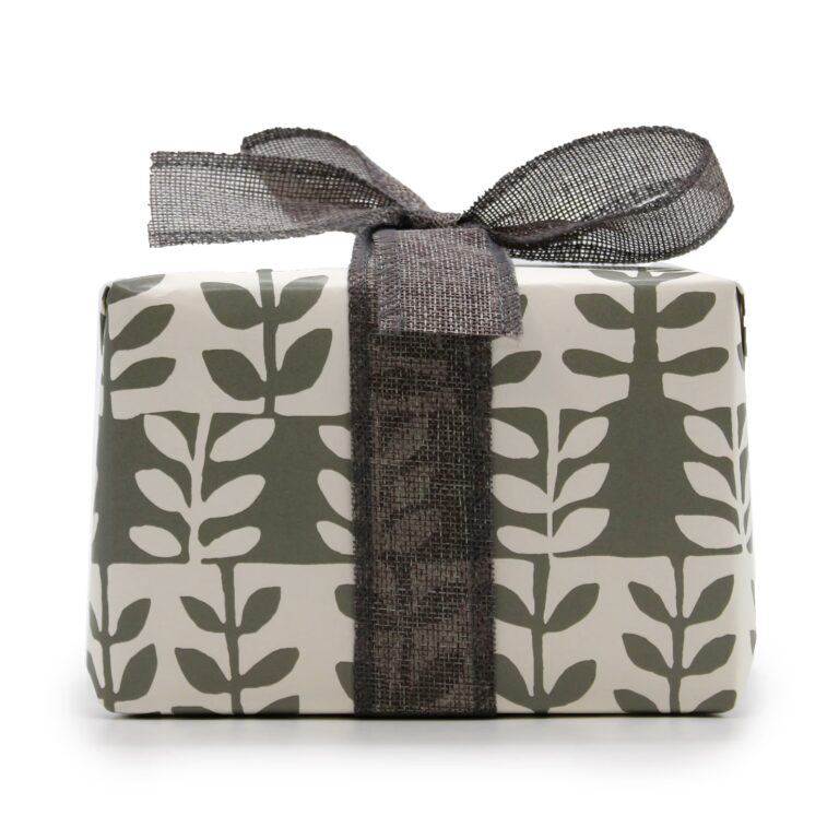 Gift-Box-Velvet-Moon-Candle-Windermere-Citrus-Fizz