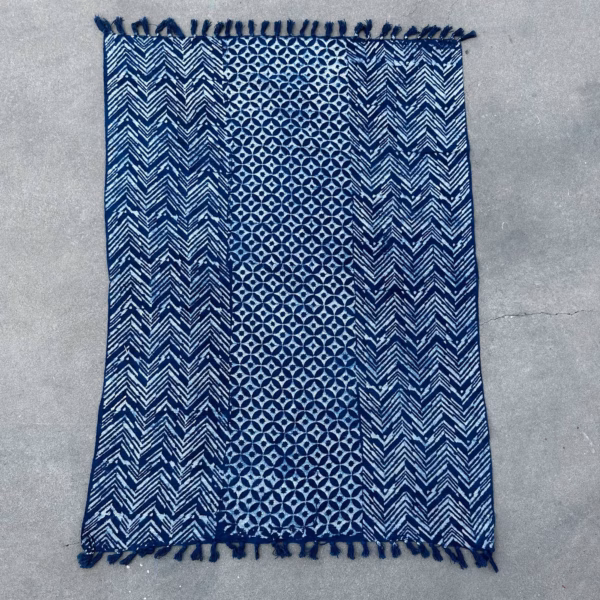 Manta Indigo Hecha a Mano - 170x120cm - Namoona Waves - Imagen 4