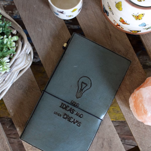 Håndlaget Dagbok I Lær - Little Book Of Big Plans - Rød (80 Sider) - Bilde 6