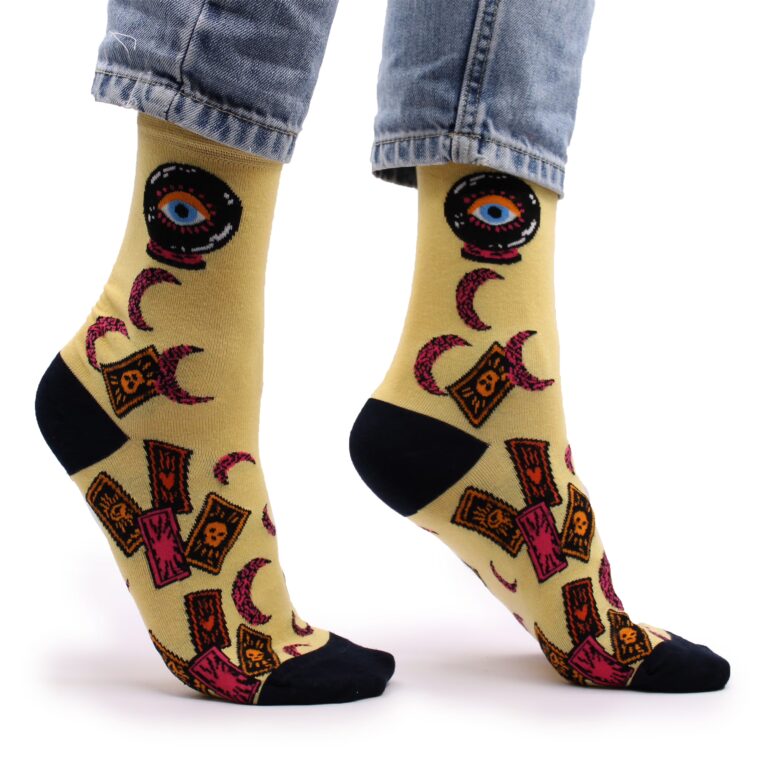 Hop-Hare-Bamboo-Socks-36-40-Tarot-Cards