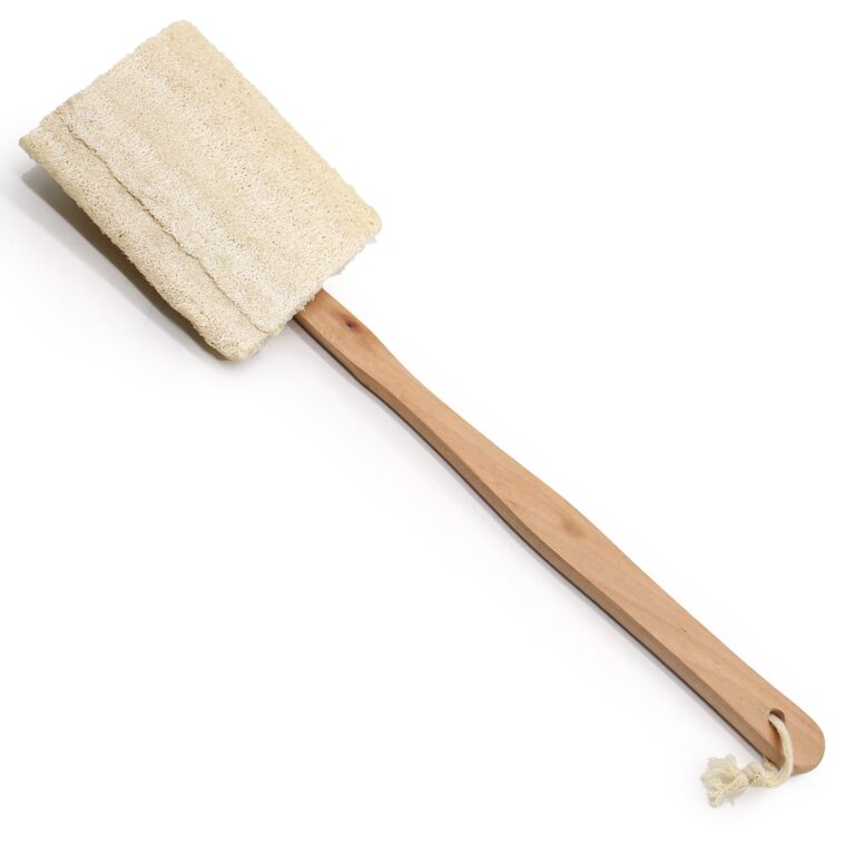 Loofah-Long-Handle-Brush