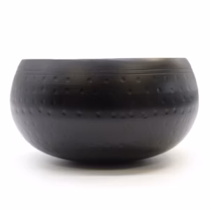 Tazón Lrg Negro Golpeado - 18cm
