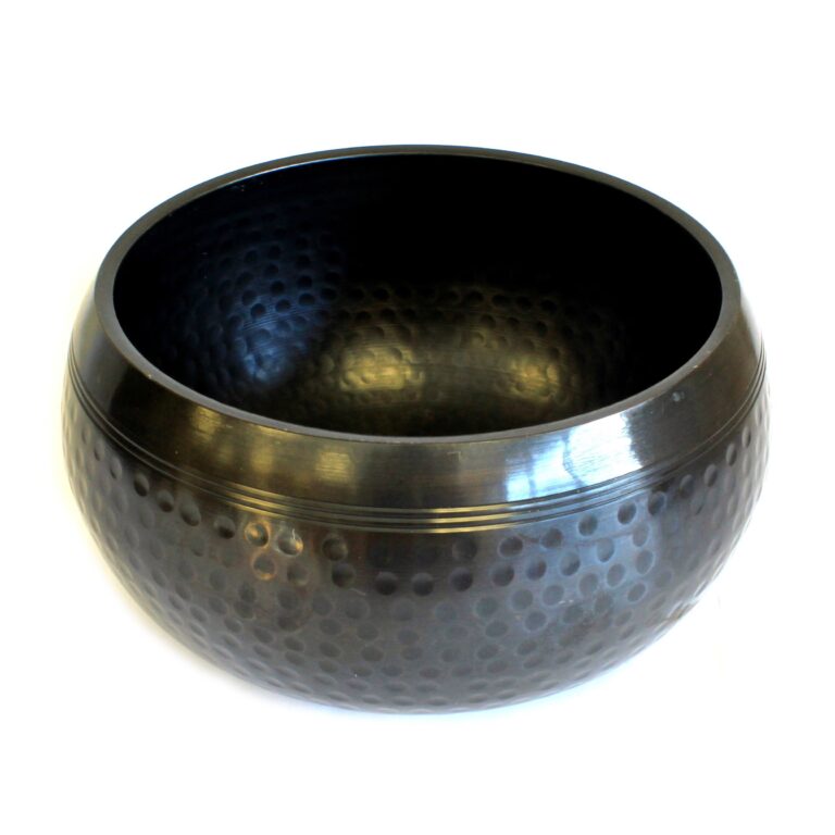 Lrg-Black-Beaten-Bowl-18cm