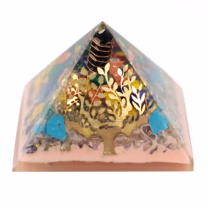 Organite Pyramid 70mm - Tre (Jordbase) Stor