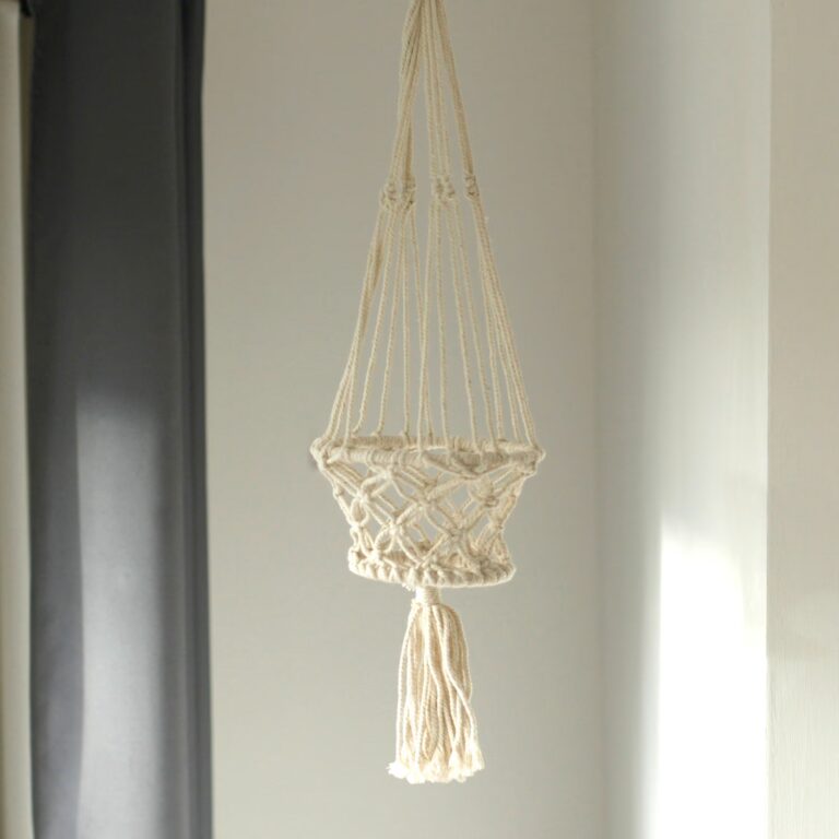 Macrame-Pot-Holder-Single-Small-Pot