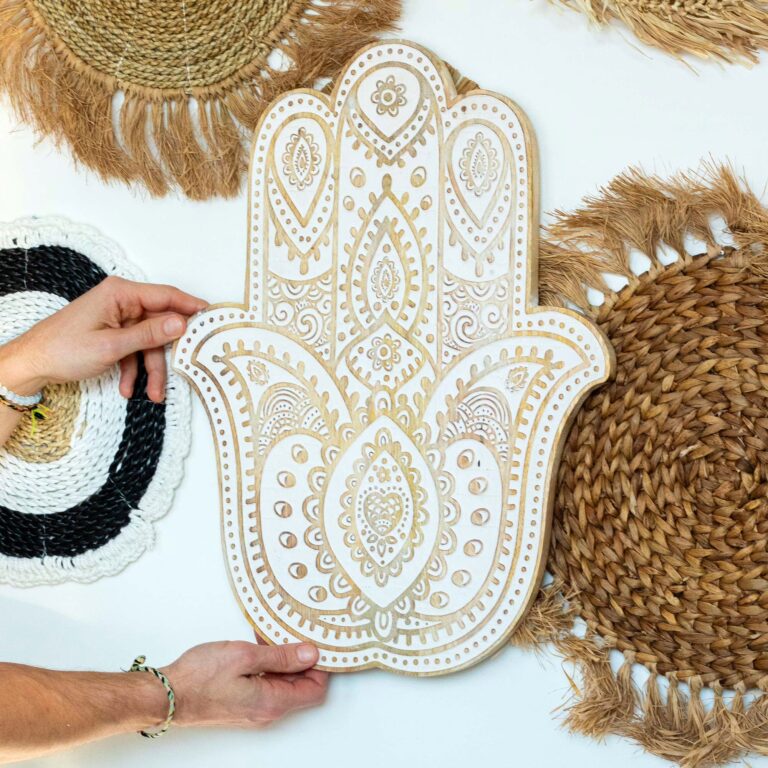 Mango-Wood-Hamsa-Wall-Plaque-Whitewash-52-cm