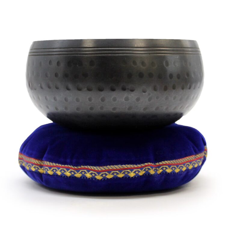 Med-Black-Beaten-Bowl-15cm