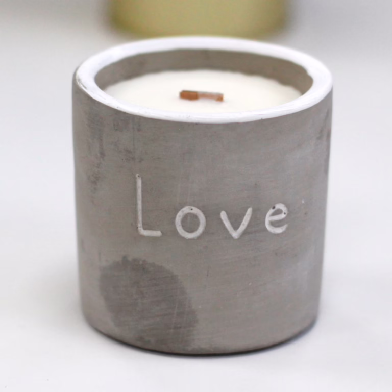 Med-Concrete-Soy-Candle-Love-Purple-Fig-Casis