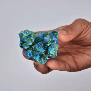 Naturlig Kvarts - Aura Grønn Flame Quartz (ca. 100 - 150gm 7 - 10cm)