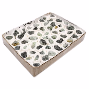 Minerale Exemplaren - Klein Pryniet - Ca. 34 - 79 Stuks