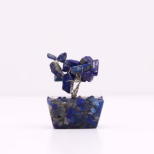 Mini Gemstone Tree På Orgonittbase - Sodalitt (15 Steiner)