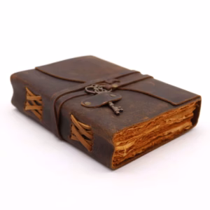 Cuaderno de Cuero Oscuro con Llave
