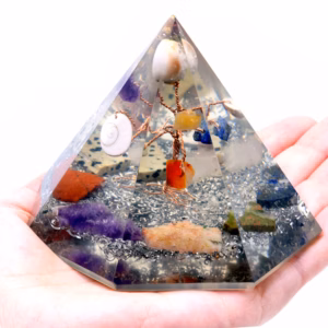 Orgonitt 7 - Sidig Pyramide - Visdomstre av Edelstener - 90mm