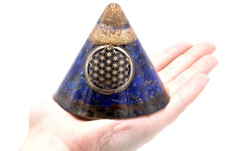 Orgonite-Cone-Lapis-Flower-of-Life-Suspended-Quartz-90-mm