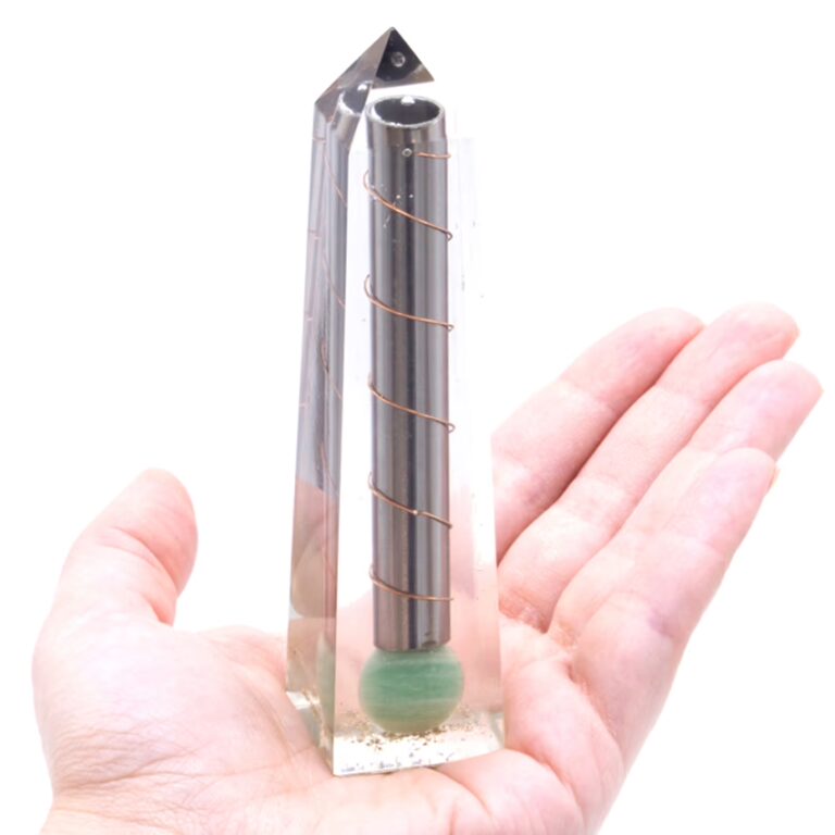 Orgonite-Obelisk-Power-Point-Green-Aventurine-110x30-mm