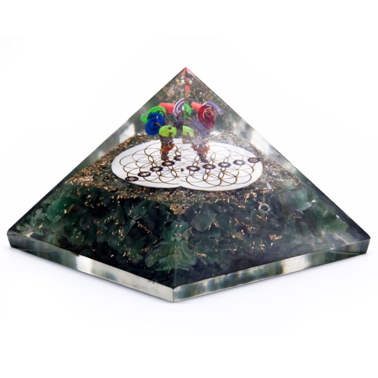Orgonite-Pyramid-Green-Acewnturine-nd-Flower-of-Life-70-mm