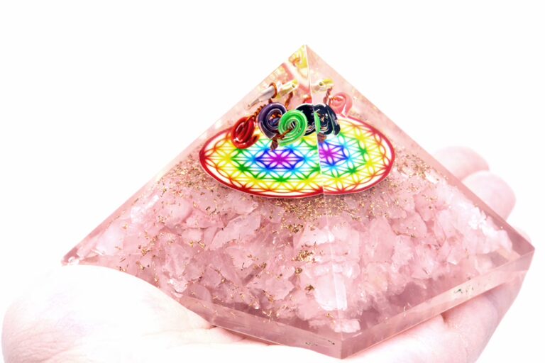Orgonite-Pyramid-Rose-Quartz-Rainbow-Flower-of-Life-70-mm