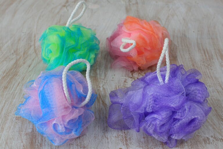 Pretty-Variegated-Scrunchies-4-asst-display-tube-40gm