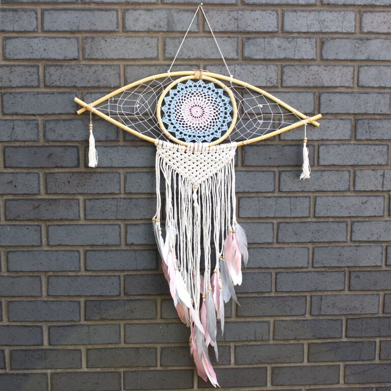 Protection-Dream-Cather-Lrg-Macrame-Eye-Blue-WhiePink