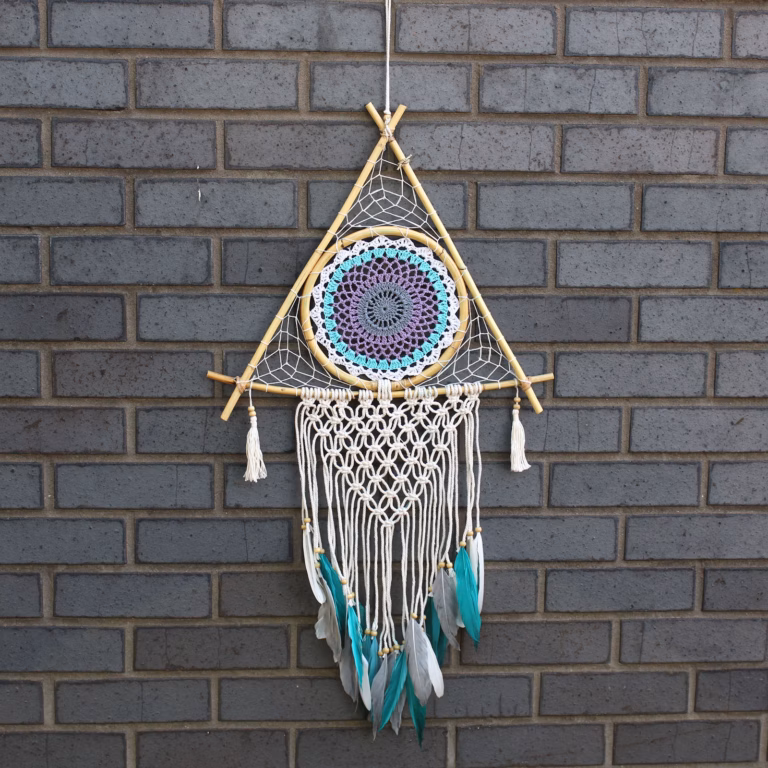 Protection-Dream-Cather-Lrg-Macrame-Pyramid-WhiteTurquoise