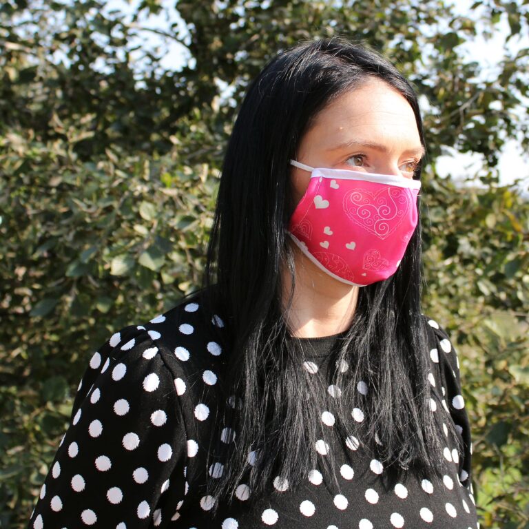 Reusable-Fashion-Face-Covering-Pink-Hearts-Adult