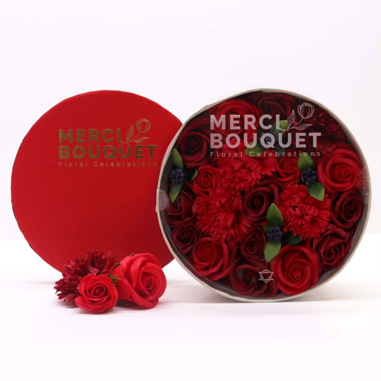 Round-Box-Classic-Red-Roses