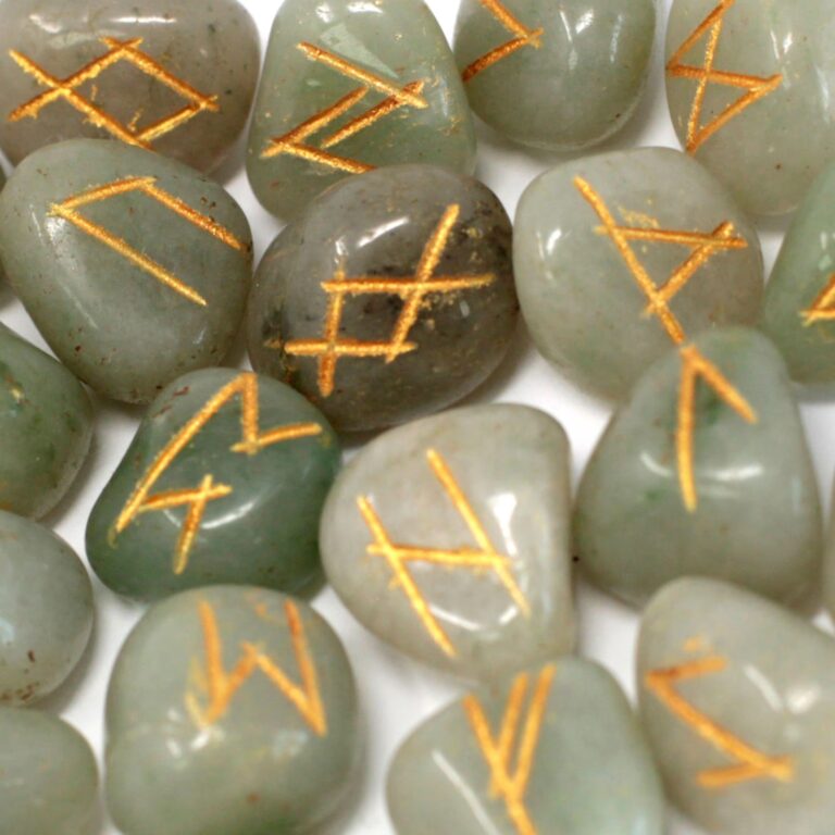 Runes-Stone-Set-in-Pouch-Green-Aventurine