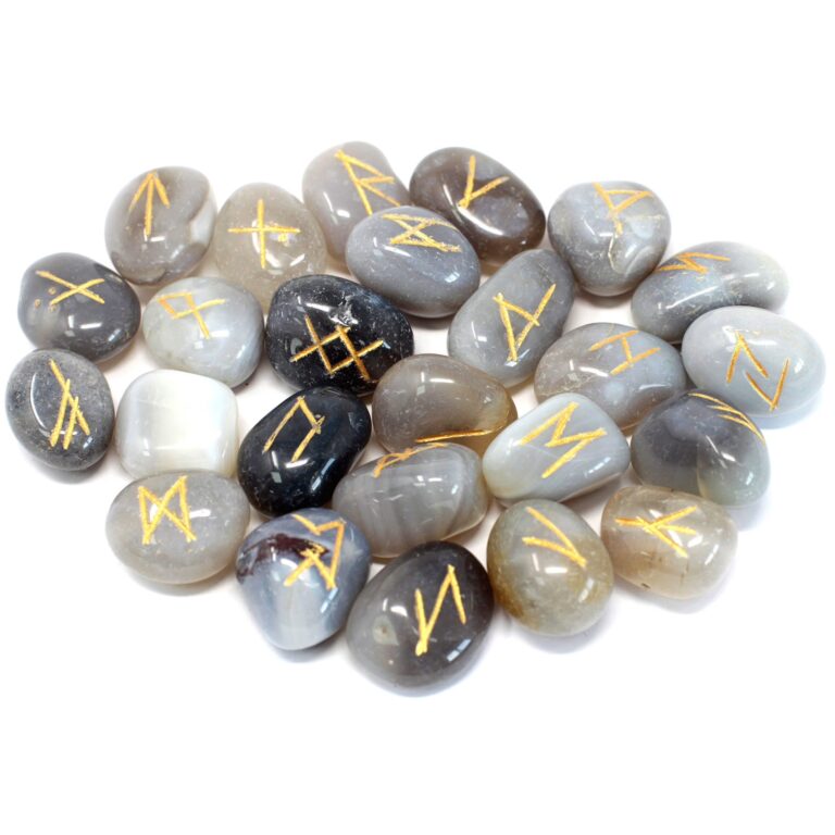 Runes-Stone-Set-in-Pouch-Grey-Agate