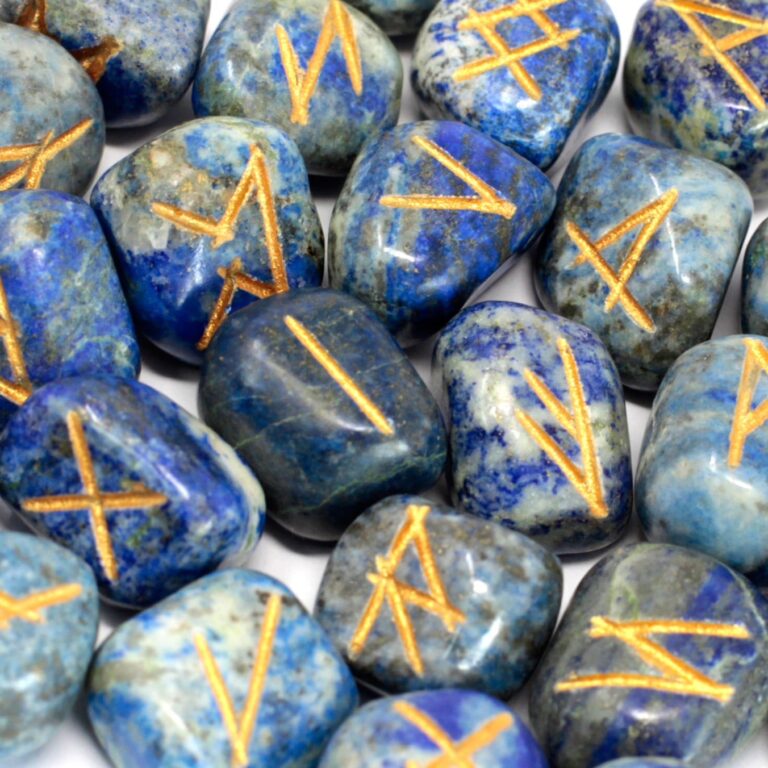 Runes-Stone-Set-in-Pouch-Lapis