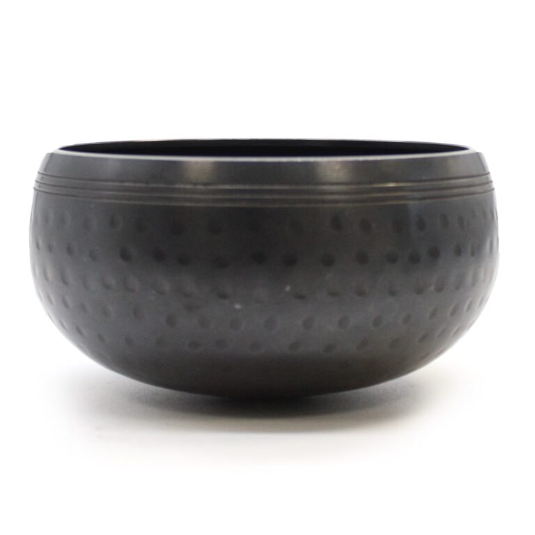 Small-Black-Beaten-Bowl-14cm