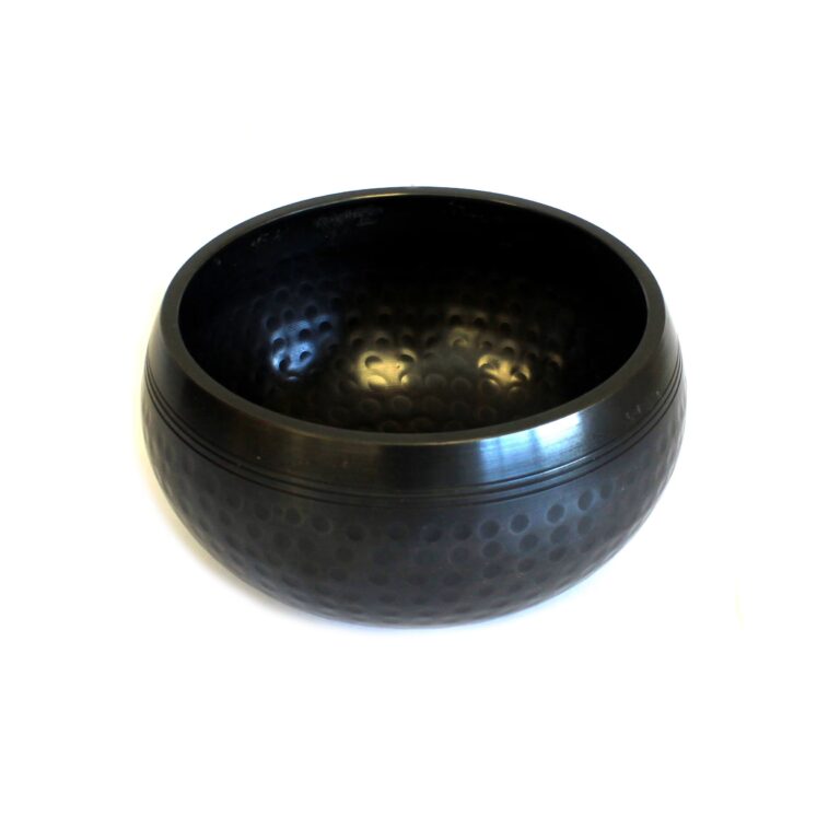 Small-Black-Beaten-Bowl-14cm