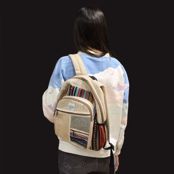 Mochila Pequeña de Cáñamo - Estilo Zigzag con Cremalleras - Imagen 10