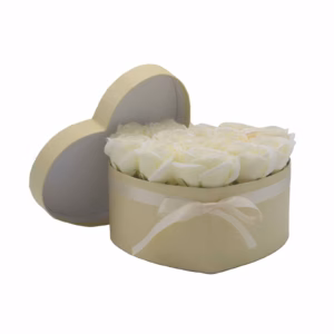 Zeep Bloemen Cadeau Set - 13 Crème Rozen - Hartvorm