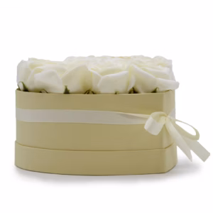 Zeep Bloemen Cadeau Set - 13 Crème Rozen - Hartvorm